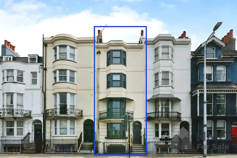 HMO 7 Bedsits 1 Flat