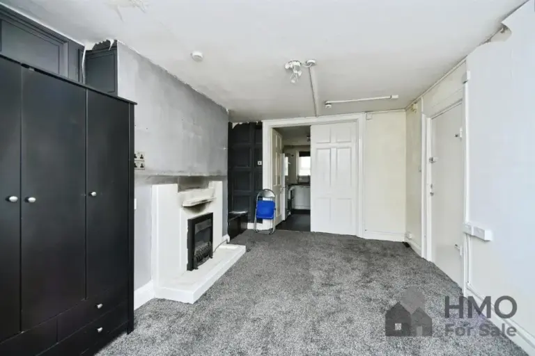 Ground Flat