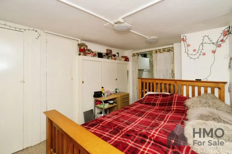 Basement Flat