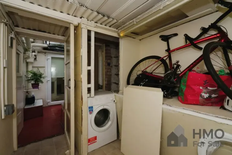 Basement Flat
