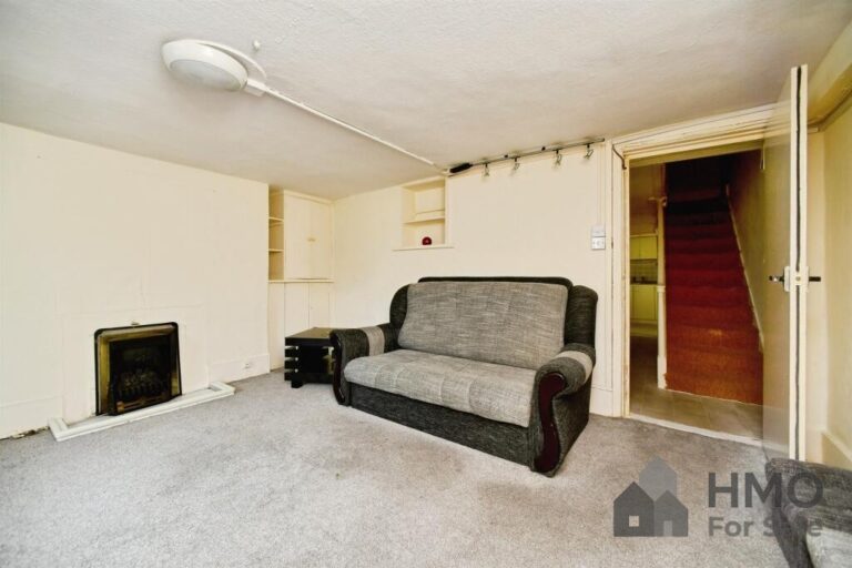 Basement Flat