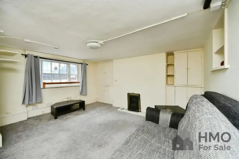 Basement Flat